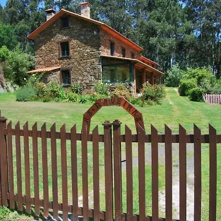 度假居 Casa As Naveiras *